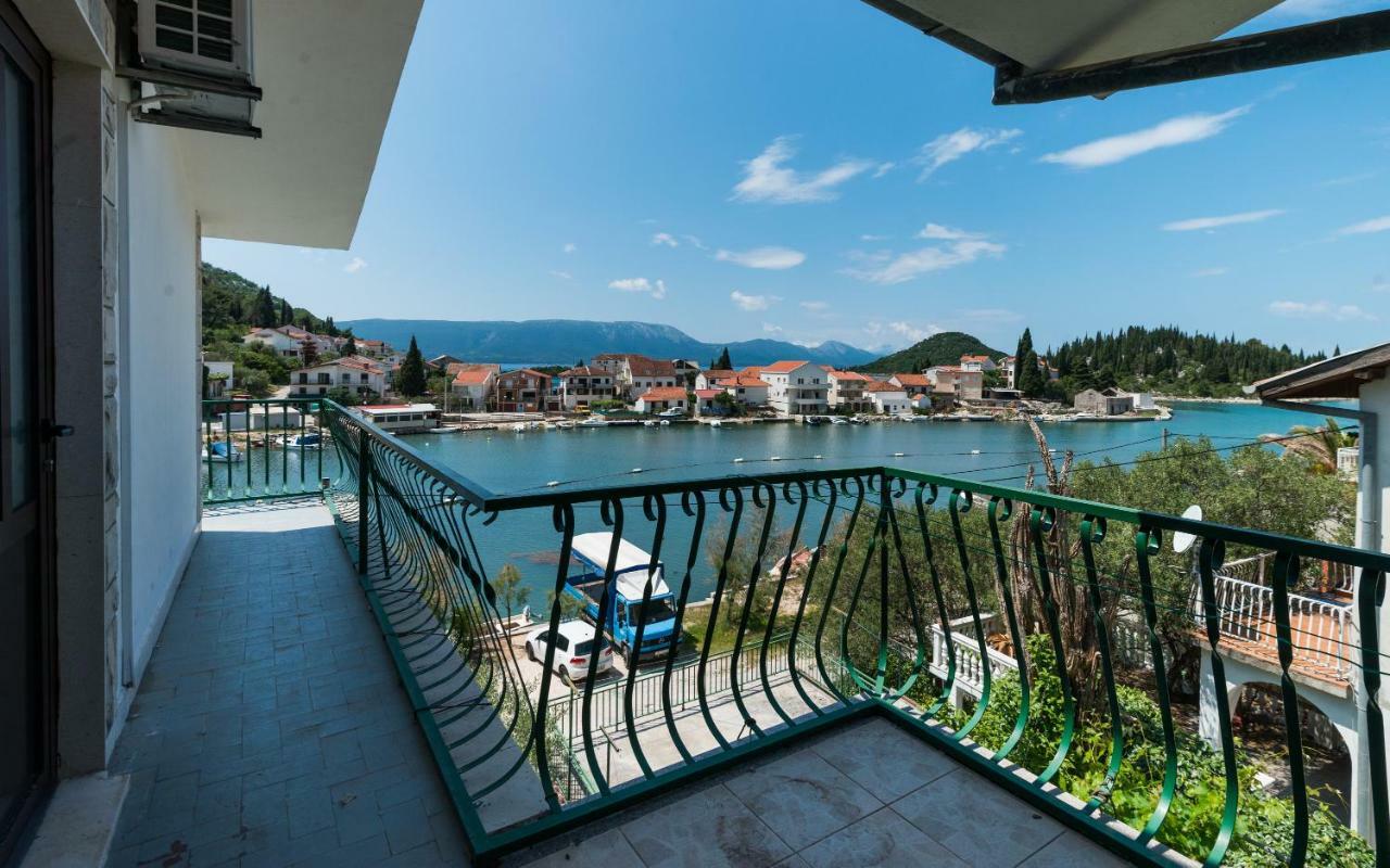 Apartments Azzurro Blace Εξωτερικό φωτογραφία