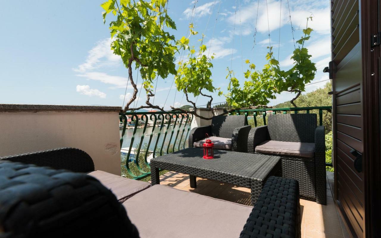 Apartments Azzurro Blace Εξωτερικό φωτογραφία