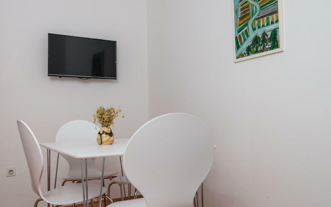 Apartments Azzurro Blace Εξωτερικό φωτογραφία