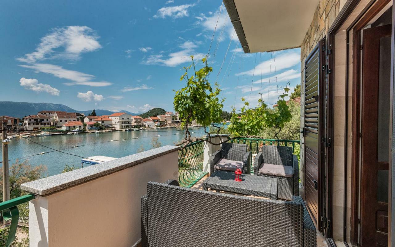 Apartments Azzurro Blace Εξωτερικό φωτογραφία