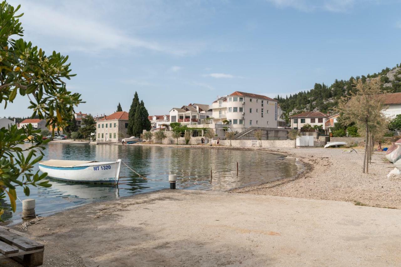 Apartments Azzurro Blace Εξωτερικό φωτογραφία
