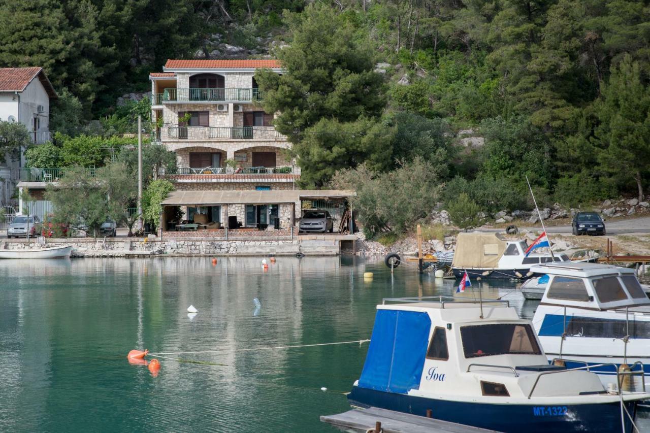 Apartments Azzurro Blace Εξωτερικό φωτογραφία